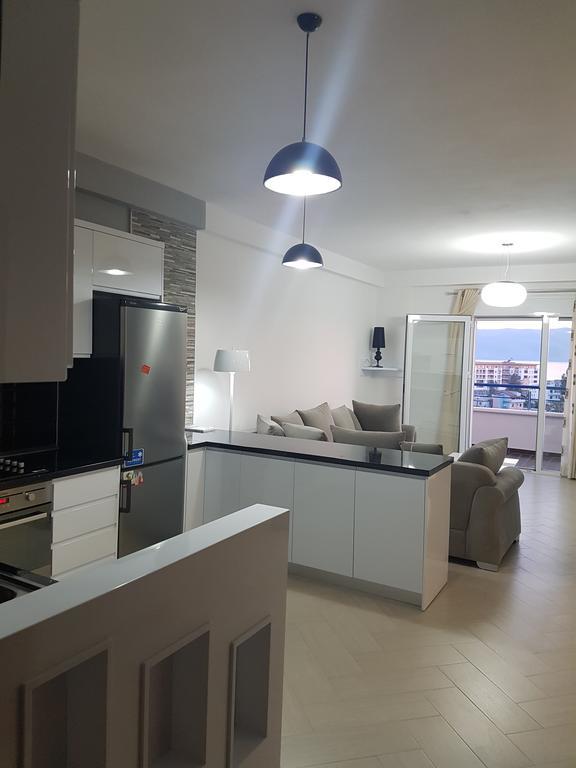 Modern Cozy Apartment Seaview Vlora Kültér fotó